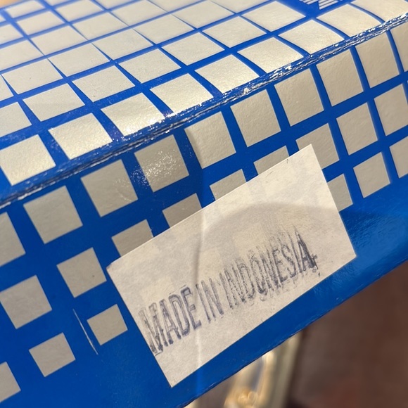 100% Authentic Zepter Venu Set 36 pieces fork, knife, spoon, tea, & desert spoon - Picture 4 of 5